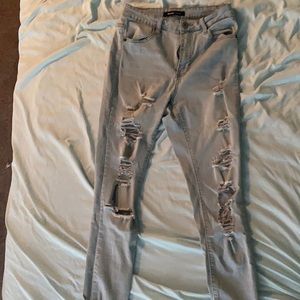 Blue notes ripped jeans